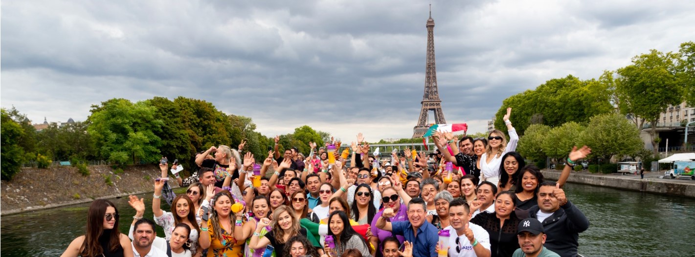 Empresarios que ganaron viaje a Francia